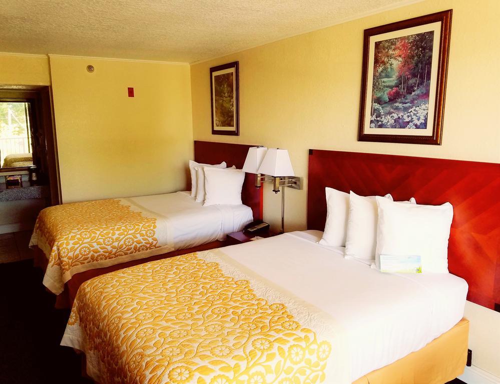 Days Inn & Suites By Wyndham Clermont Zewnętrze zdjęcie