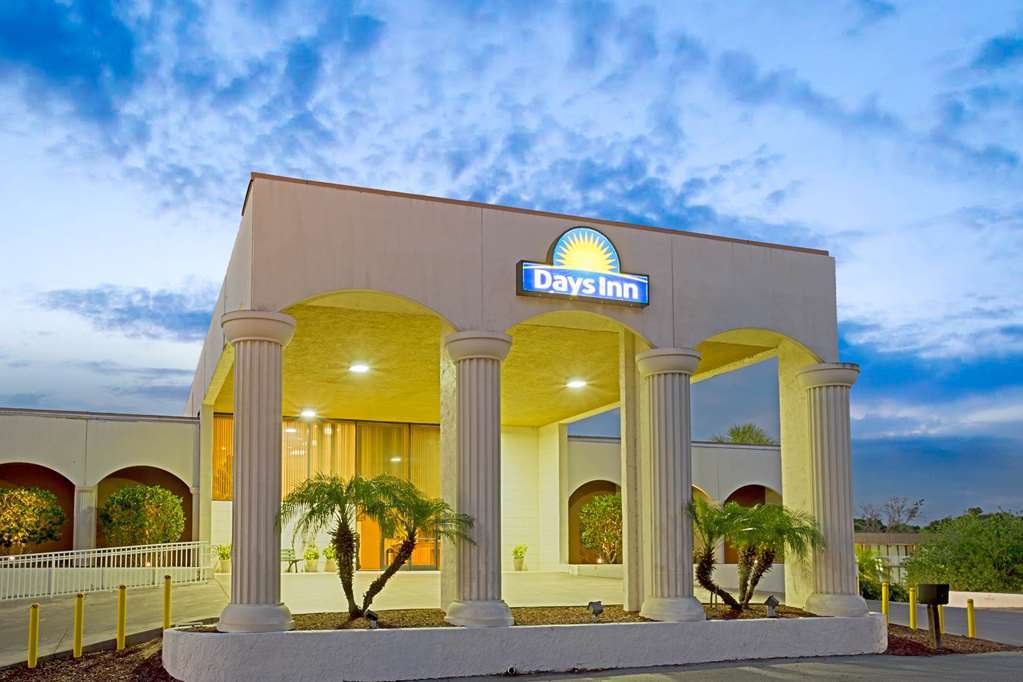 Days Inn & Suites By Wyndham Clermont Zewnętrze zdjęcie