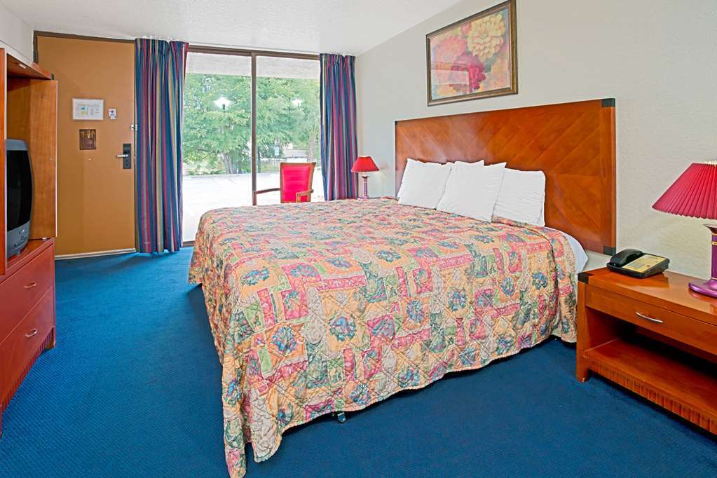 Days Inn & Suites By Wyndham Clermont Pokój zdjęcie