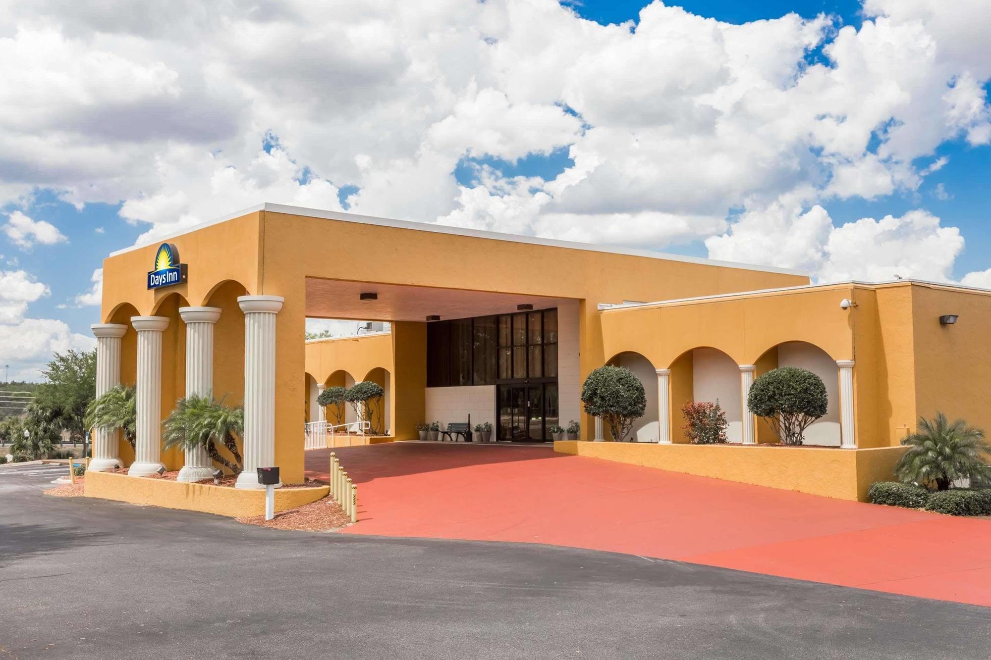 Days Inn & Suites By Wyndham Clermont Zewnętrze zdjęcie
